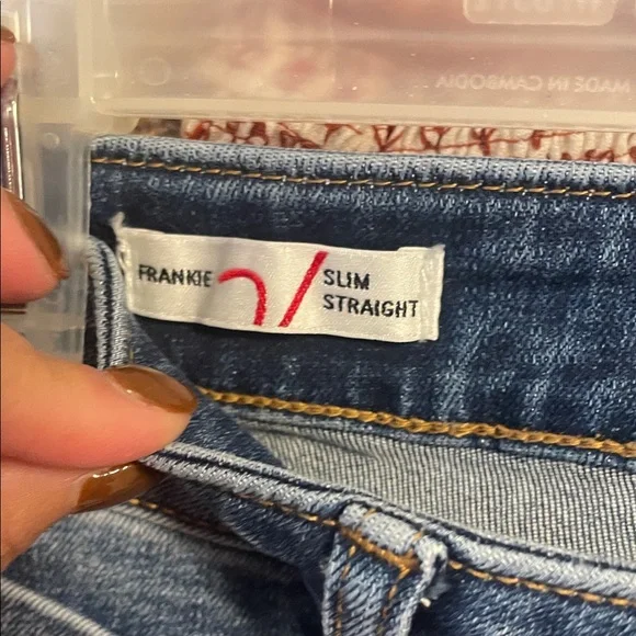 Vigoss Women's Blue Patchwork Straight Leg Jeans - Picture 6 of 7